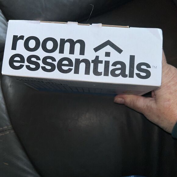 Room Essentials String Lights White Wire Clear Bulbs 100 Lights - Picture 5 of 7